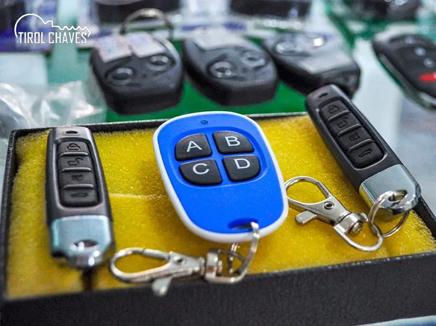 Chaves eletrônicas e controles